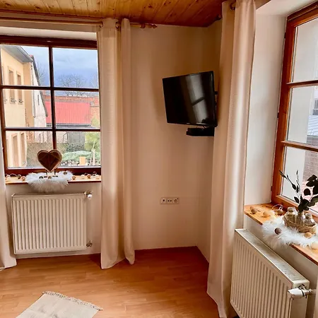 בית הארחה Schiller Haus&restaurant